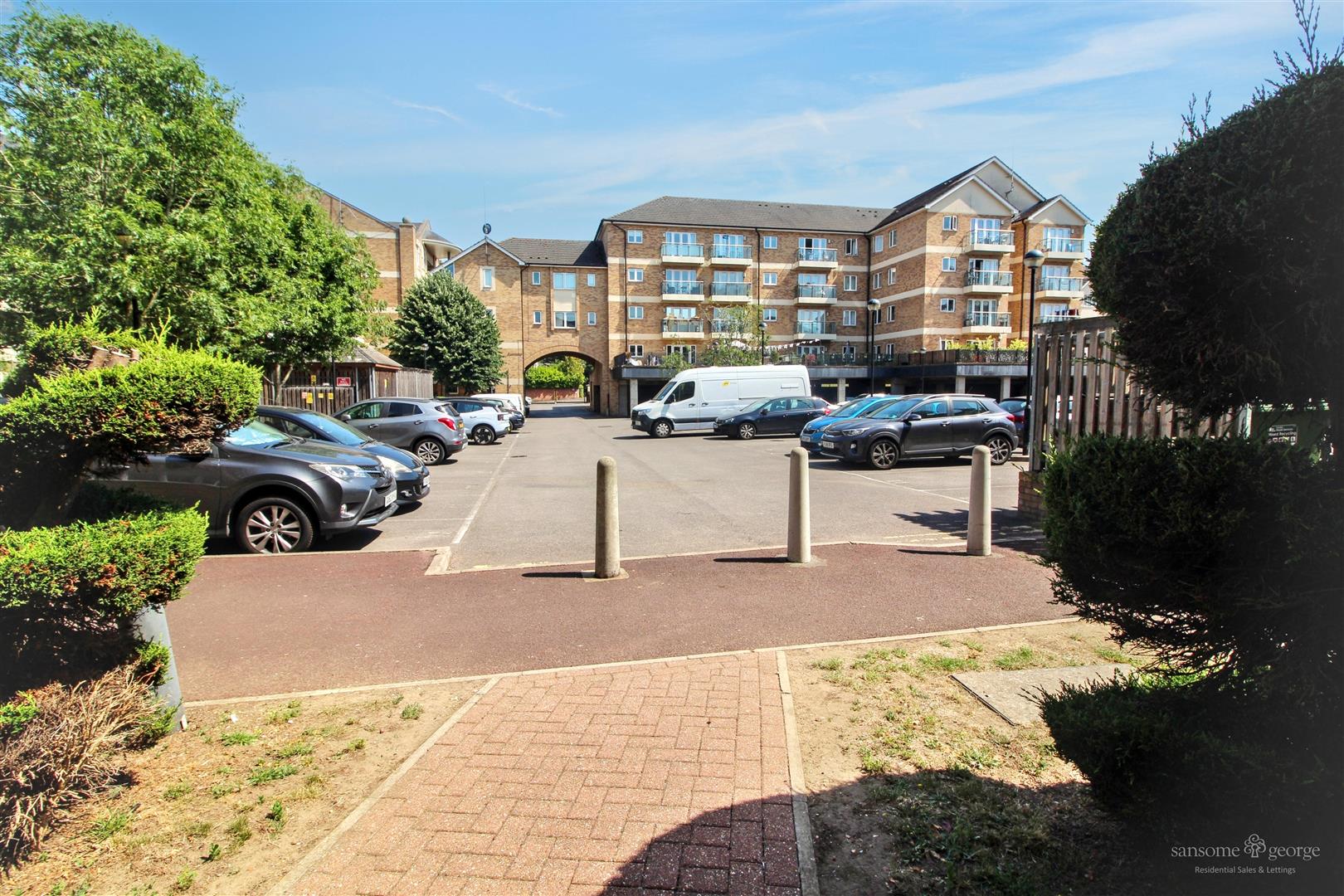 Branagh Court, Reading